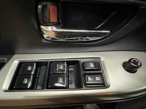 Used 2017 Subaru Crosstrek 2.0i Limited AWD/4WD image 32