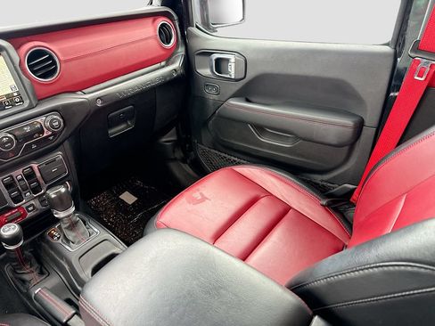 Used 2023 Jeep Wrangler Unlimited Rubicon 4xe AWD/4WD image 25