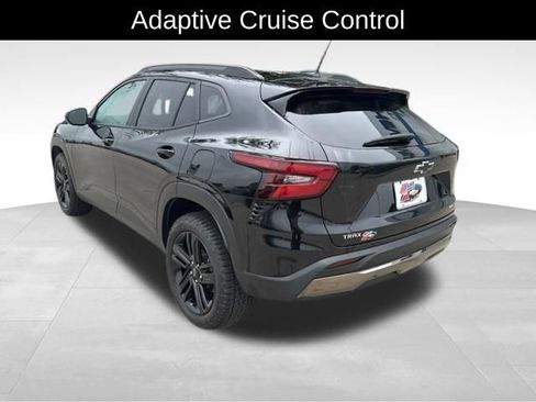 Certified 2025 Chevrolet Trax ACTIV w/ Driver Confidence Package FWD image 6