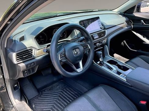Used 2020 Honda Accord EX image 17