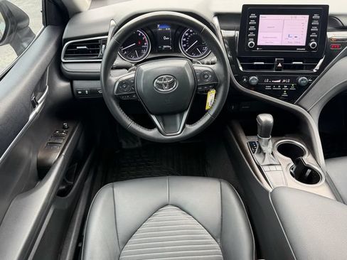 Used 2024 Toyota Camry SE FWD image 14