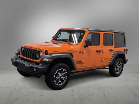 Used 2025 Jeep Wrangler Sport S image 4