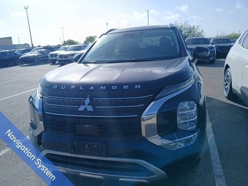 Used 2024 Mitsubishi Outlander SEL FWD image 2