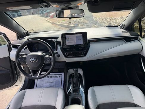 Used 2019 Toyota Corolla XSE image 17