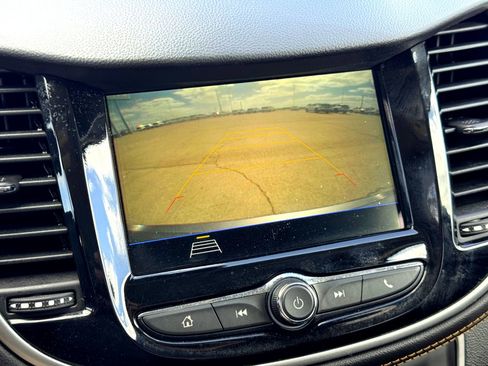 Used 2019 Chevrolet Trax LT w/ LT Convenience Package image 27