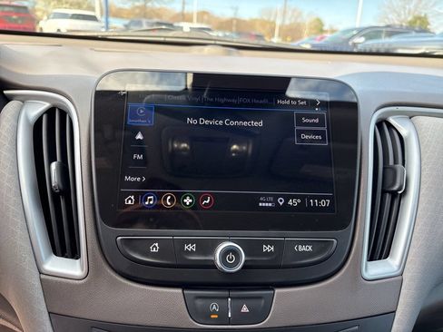 Used 2024 Chevrolet Malibu LT FWD image 19