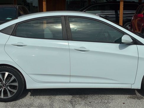 Used 2017 Hyundai Accent Value Edition FWD image 13