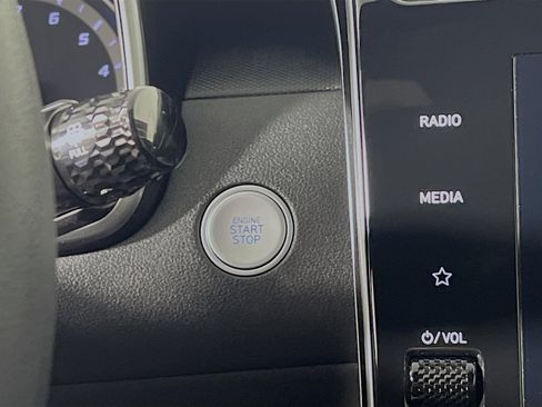 Used 2023 Hyundai Santa Cruz SEL image 23