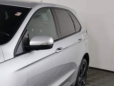Used 2019 Ford Edge ST w/ Convenience Package image 13