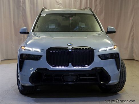 Used 2026 BMW X7 xDrive40i w/ Executive Package image 5