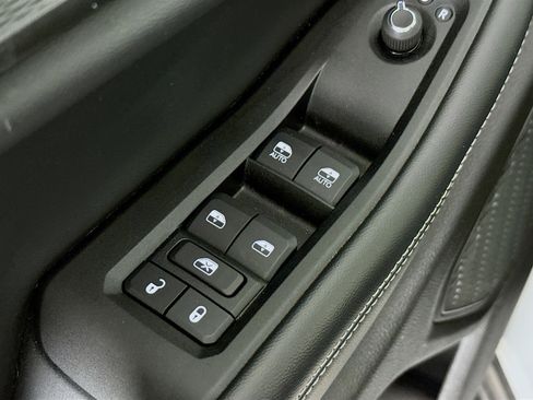 Used 2023 Jeep Grand Cherokee Laredo image 20