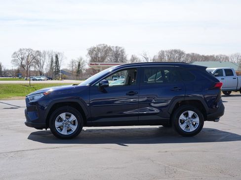 Used 2019 Toyota RAV4 XLE w/ Convenience Package AWD/4WD image 6