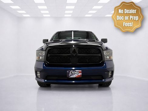 Used 2019 RAM 1500 Express w/ Wheel & Sound Group AWD/4WD image 3