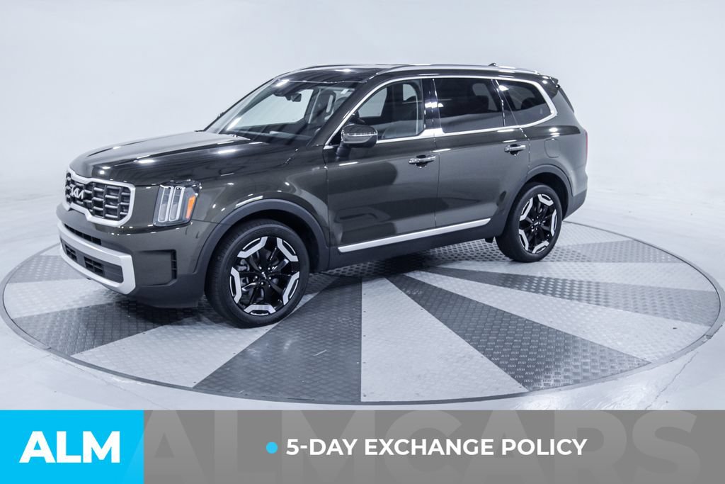 Used 2024 Kia Telluride S w/ S Sunroof Package FWD image 3