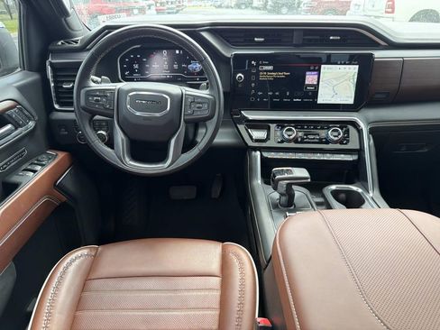 Used 2023 GMC Sierra 1500 Denali Ultimate AWD/4WD image 17