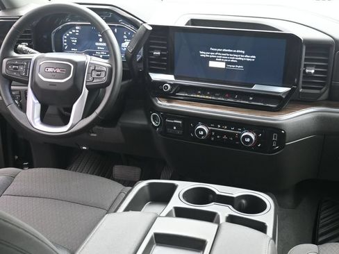 Used 2025 GMC Sierra 1500 Elevation AWD/4WD image 14