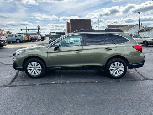 Used 2018 Subaru Outback 2.5i Premium AWD/4WD image 4