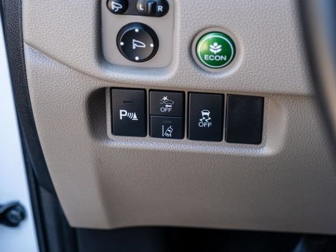 Used 2021 Honda Pilot Elite image 25