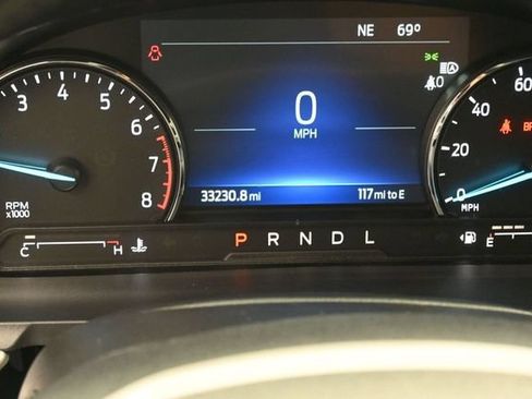 Used 2023 Ford Explorer XLT w/ Equipment Group 202A AWD/4WD image 14