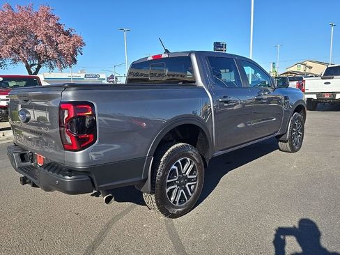 Used 2025 Ford Ranger Lariat w/ FX4 Off-Road Package image 3