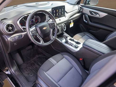 Used 2024 Chevrolet Blazer LT w/ Convenience Package FWD image 10