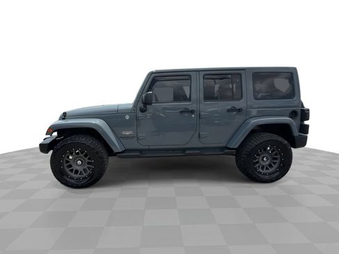 Used 2015 Jeep Wrangler Unlimited Sahara AWD/4WD image 5