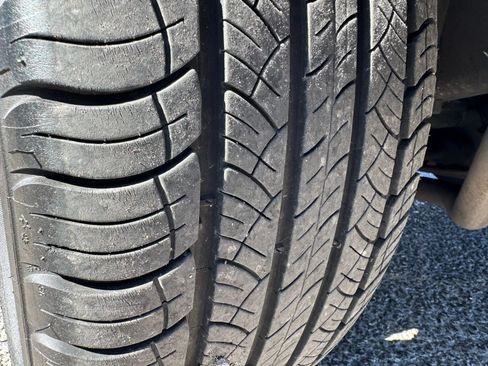 Used 2015 Land Rover LR4 HSE image 11