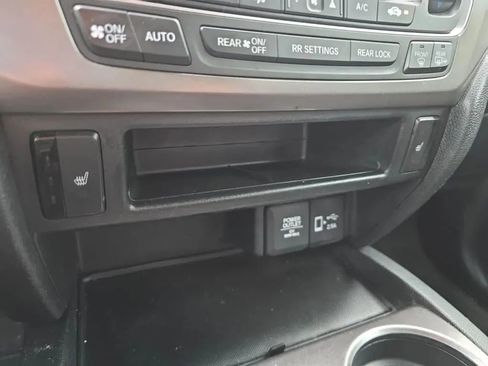 Used 2022 Honda Pilot Sport image 30