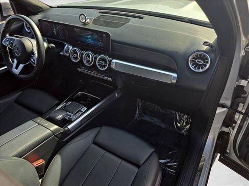 Used 2020 Mercedes-Benz GLB 250 4MATIC image 22