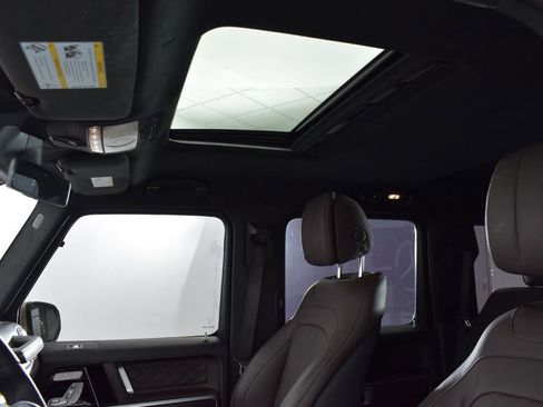 Used 2023 Mercedes-Benz G 550 image 12
