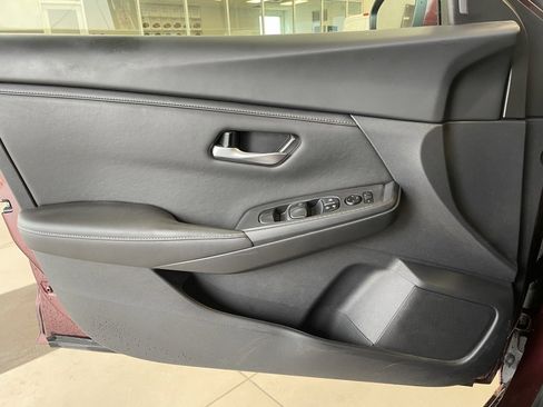 Certified 2024 Nissan Sentra SV image 9