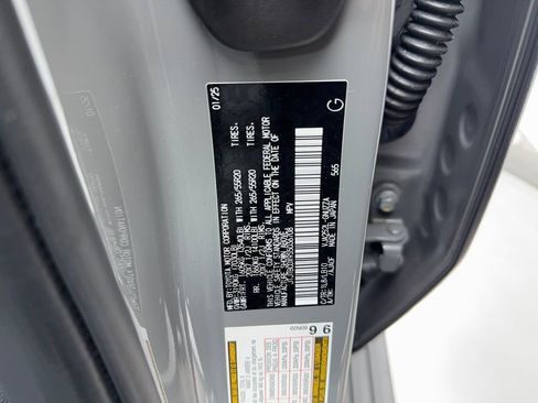 Used 2025 Lexus GX 550 w/ Accessory Package (Z1) image 63