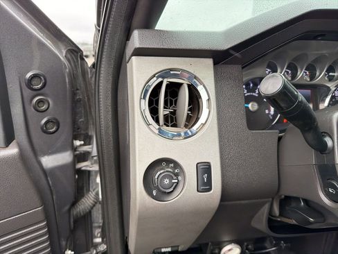 Used 2013 Ford F250 Lariat w/ Lariat Ultimate Pkg image 17