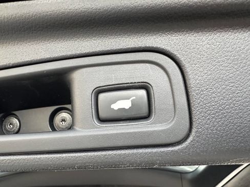 Used 2016 Honda Pilot Elite image 60