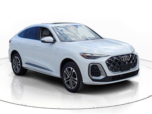 New 2026 Audi Q5 Premium AWD/4WD image 1