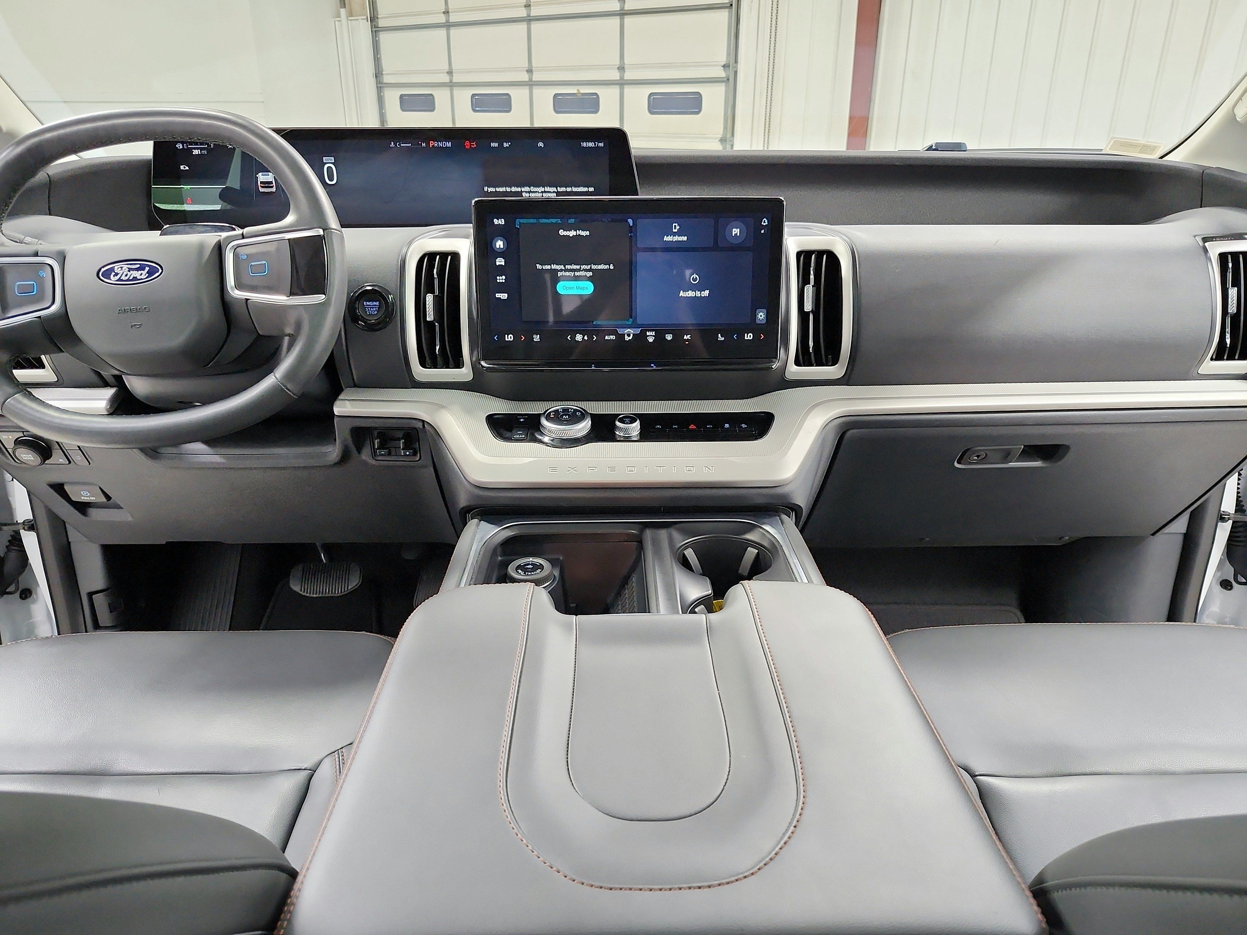 Used 2025 Ford Expedition Active AWD/4WD image 28
