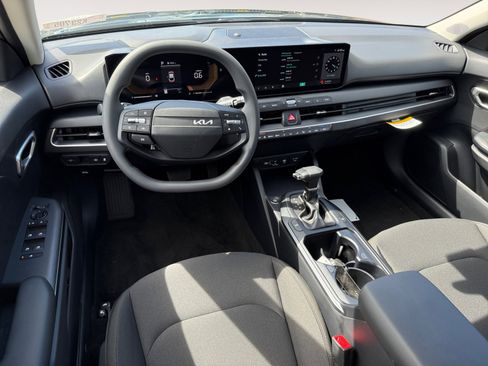 New 2026 Kia K4 LXS image 15