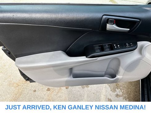 Used 2014 Toyota Camry LE FWD image 14