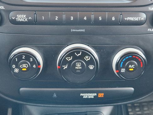 Used 2017 Kia Soul image 8