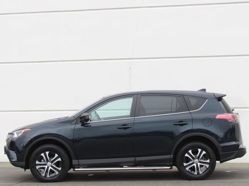 Certified 2018 Toyota RAV4 LE w/ All Weather Liner Package image 4