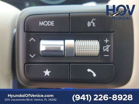 Certified 2025 Hyundai Santa Fe Calligraphy image 27