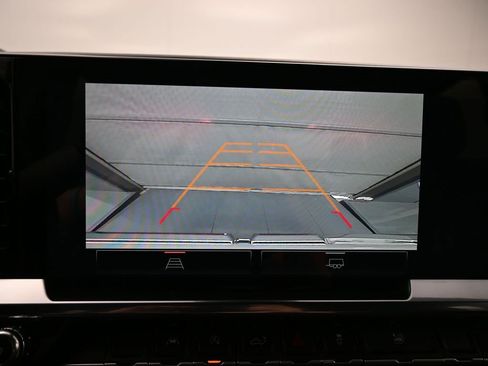 Certified 2024 GMC Sierra 1500 Elevation image 16