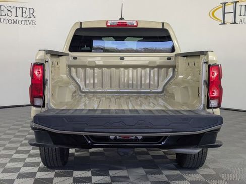 Used 2024 Chevrolet Colorado W/T RWD image 27