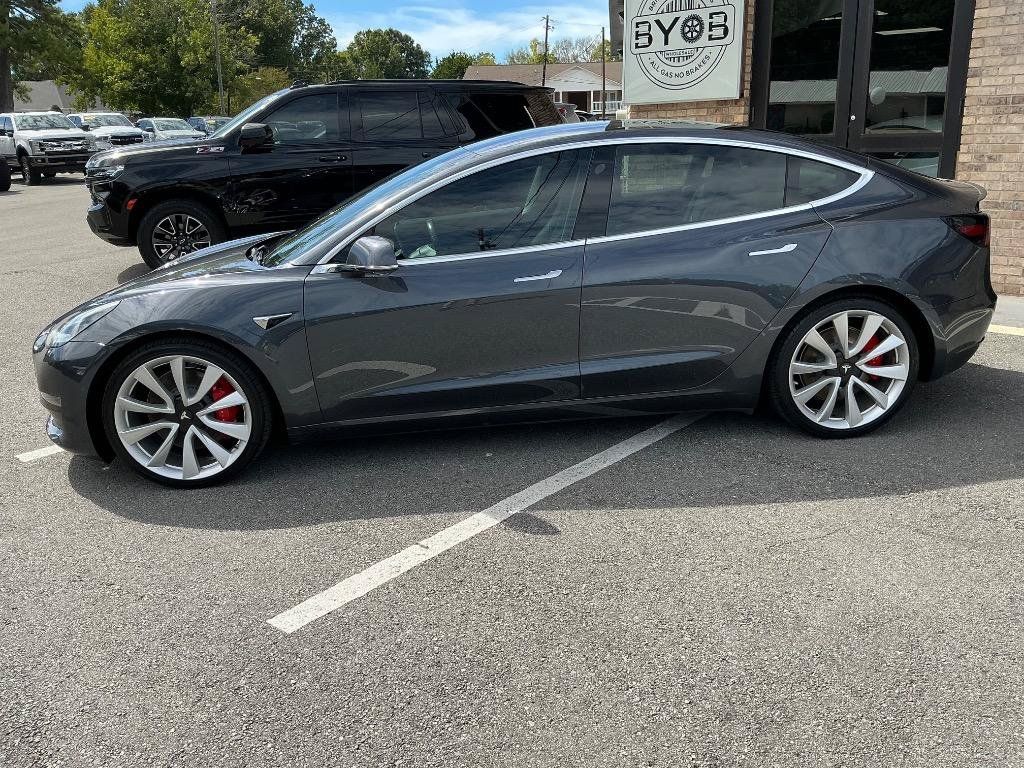 Used 2018 Tesla Model 3 Long Range AWD/4WD image 2