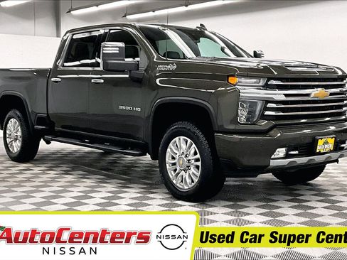 Used 2022 Chevrolet Silverado 3500 High Country w/ Safety Package II AWD/4WD image 1