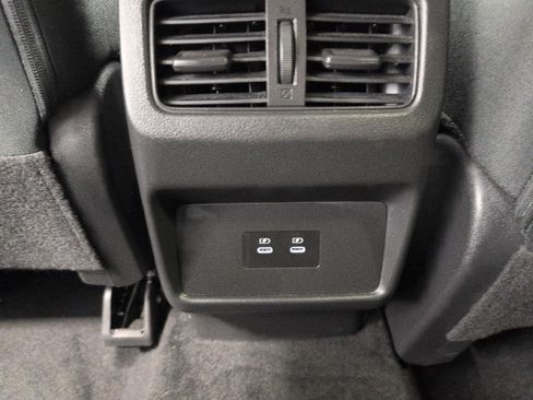Used 2025 Nissan Rogue SV AWD/4WD image 22