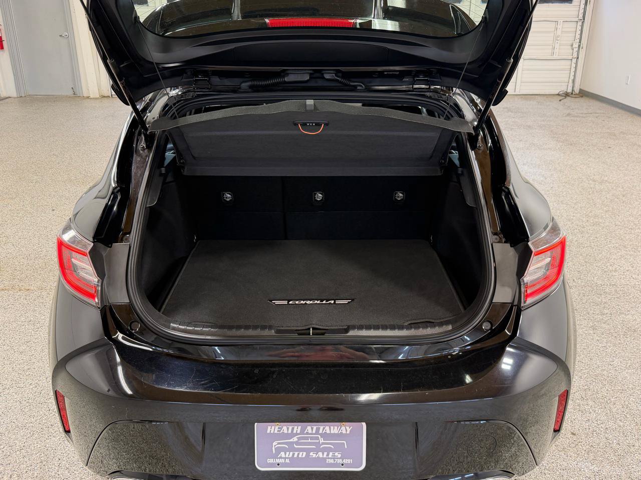 Used 2019 Toyota Corolla XSE FWD image 23