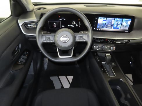 New 2026 Nissan Kicks S image 5