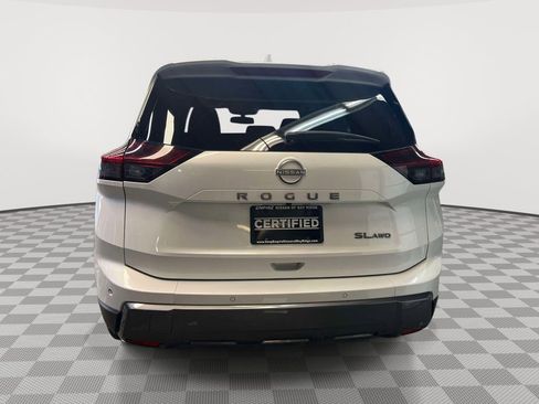 Used 2026 Nissan Rogue SL image 4