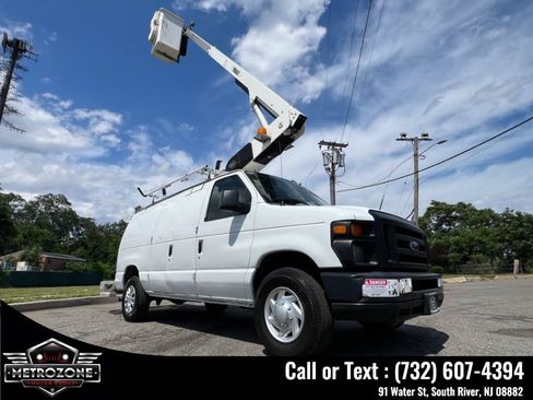 Used 2012 Ford E-350 and Econoline 350 Super Duty w/ PWR Group RWD image 12
